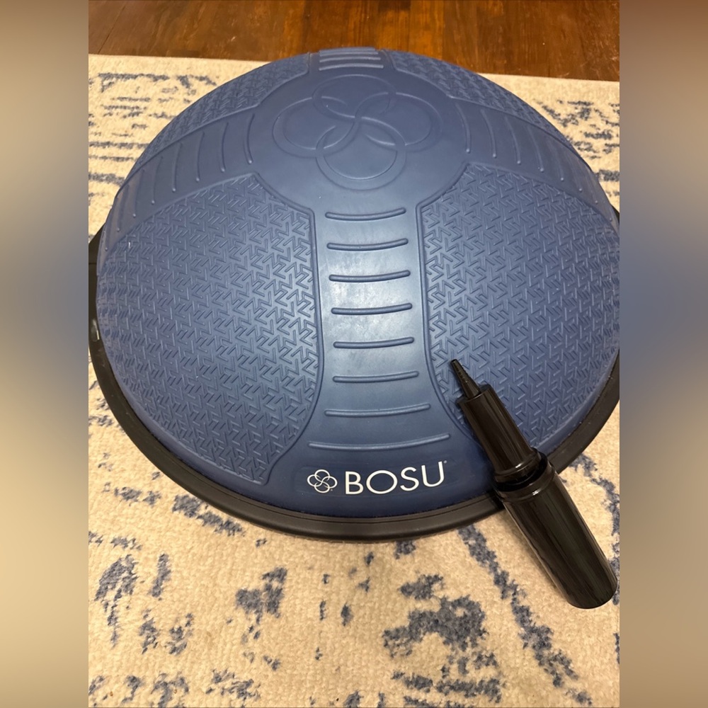 BOSU NexGen Home Balance Trainer w/ air pump